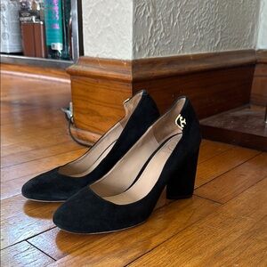 Tory Burch Elegant Black Block Heel Pumps